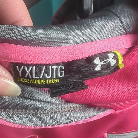 Kids 💖 Under Armour Hoodie - Picture 6 of 6